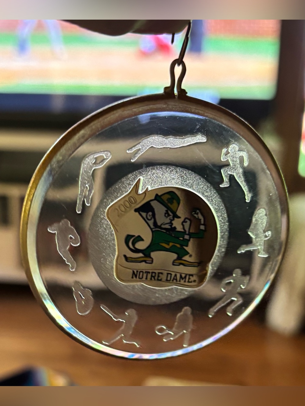 VTG Hallmark 2000 Notre Dame Fighting Irish Etched Beveled Ornament Collectible